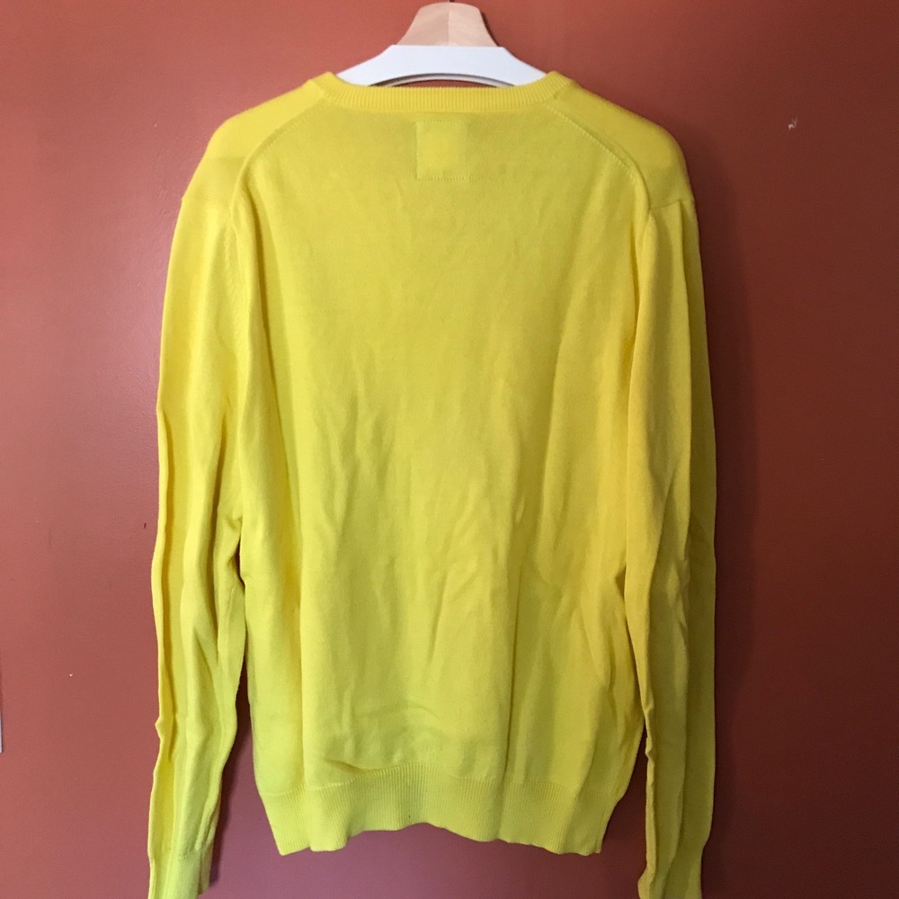 Express Sweater - Picture 2 of 3